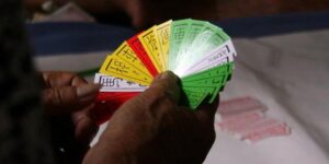 Đôi nét về bài Tứ sắc