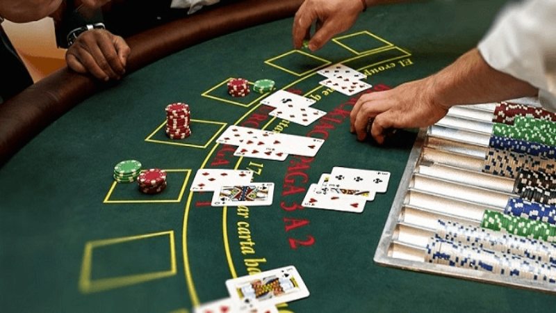 xi to 1 Game bài Poker có nhiều dạng biến thể